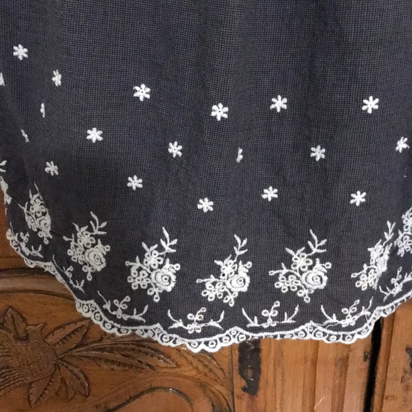 A’Gaci Strapless Casual Dress - Picture 3 of 6